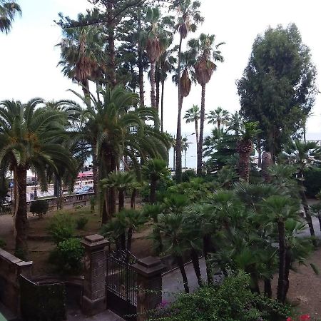 Zona Chiesa Russa Apartment Sanremo Ngoại thất bức ảnh